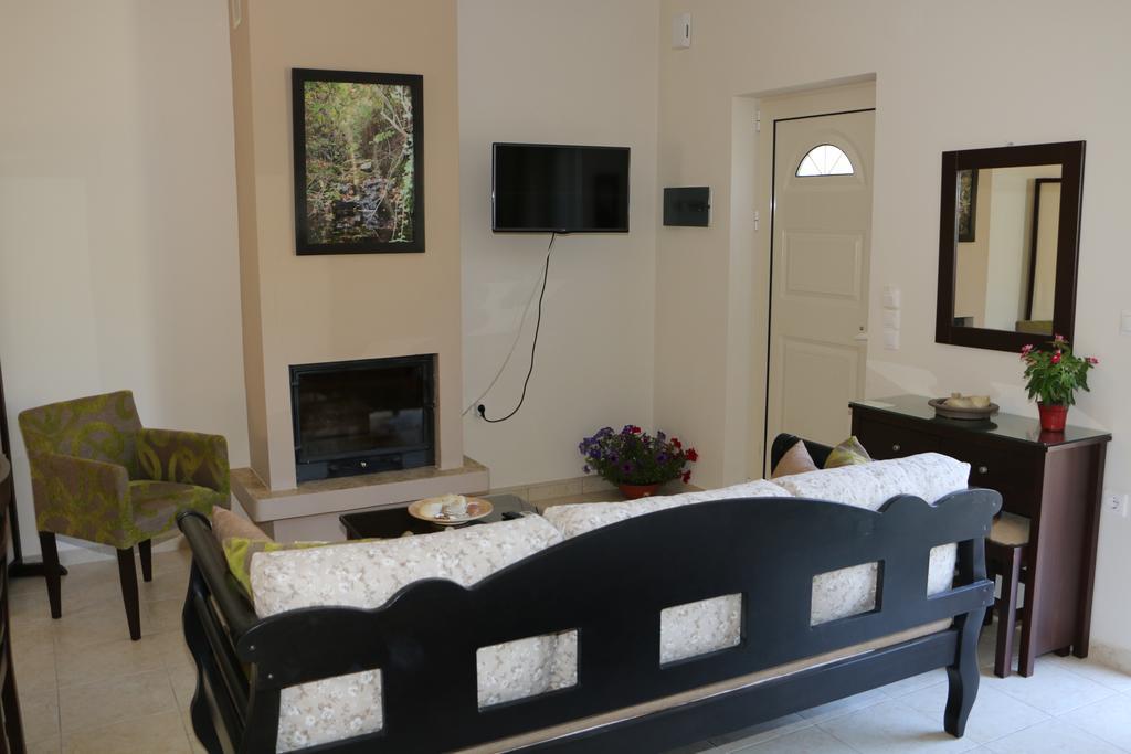 Naiades Villas การิสโตส ภายนอก รูปภาพ